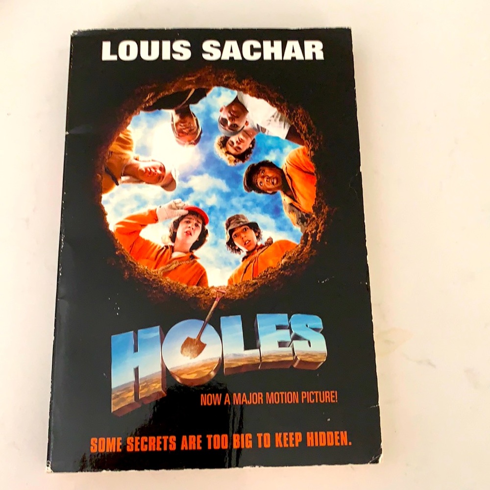 Novel... Holes By:Louis Sachar